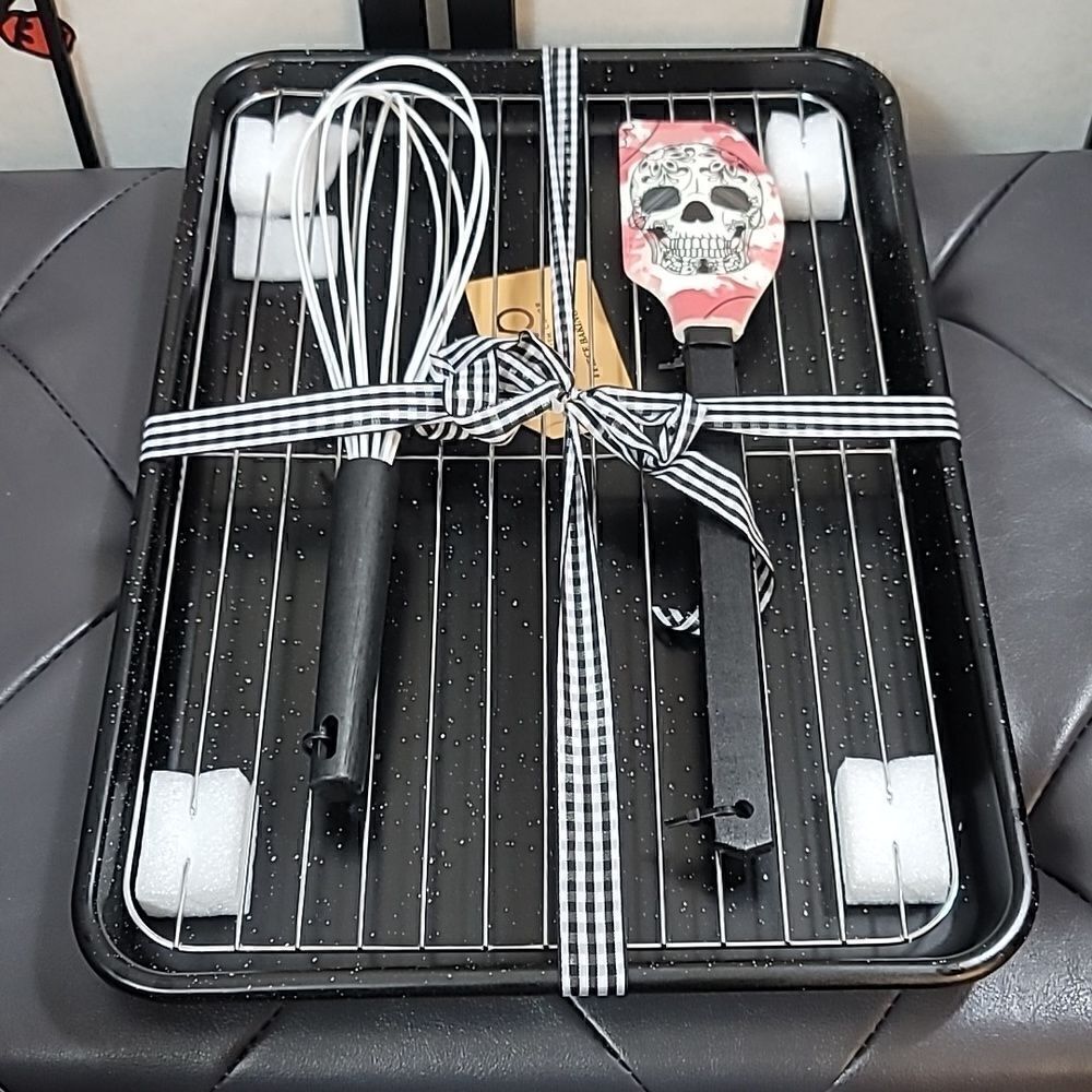 Cook with Color 4 Piece Halloween Baking set.